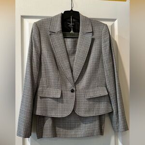 Tahari ASL Gray Plaid Women's Blazer and Skirt Set